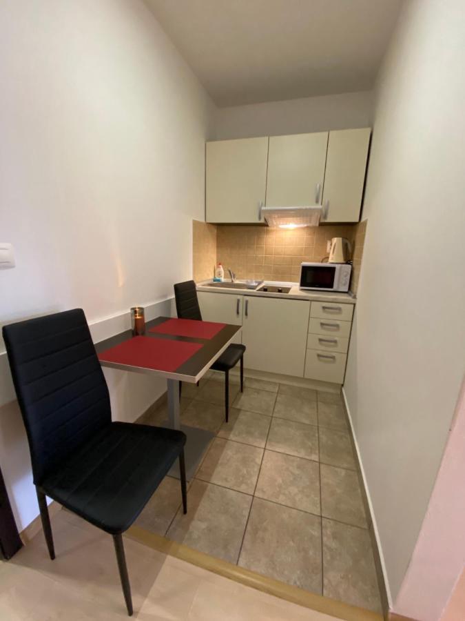 Besenova Apartman Relax Bagian luar foto